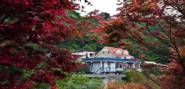 �����ϵĺ�լ������ɽ�̹�԰����Ϫ�ȡ���10��Ķԭ���ֺ���լ��