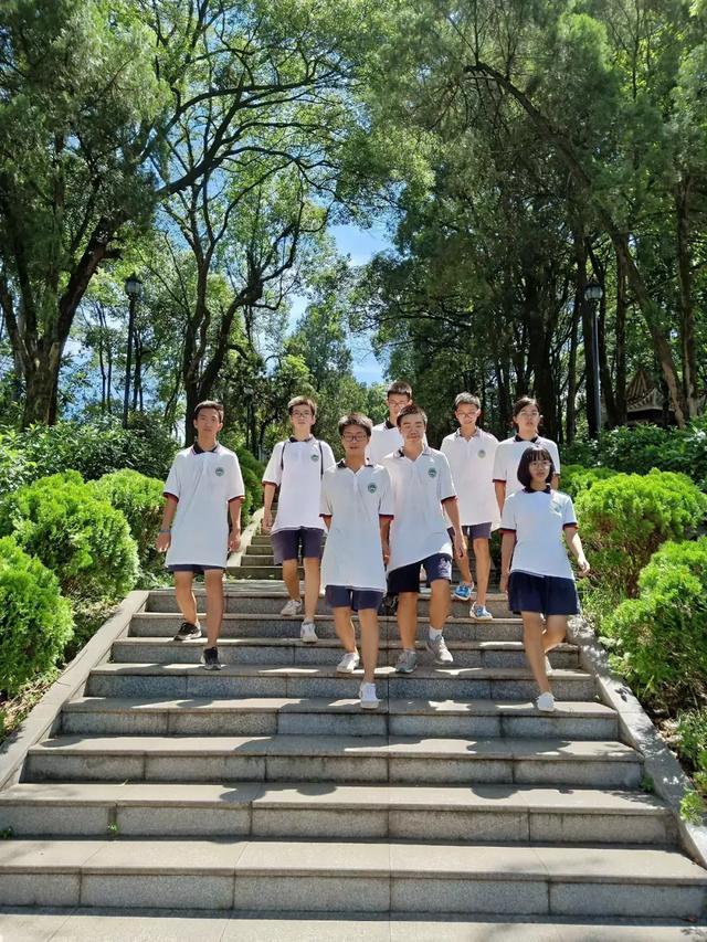 �̹�԰��ƶ�м�֮�ߡ����ص���ɽ