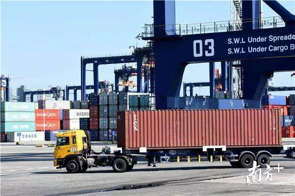 ���������ݽ�ͨӭ����չ���������ǹ졢��·��������Ϣ����